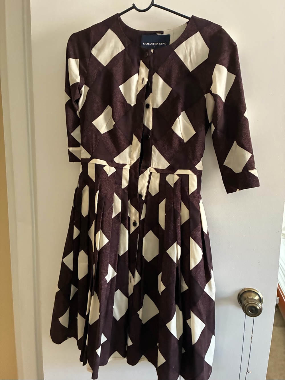 SAMANTHA SUNG Cream & Plum Geometric Print Dress ( has small hole at the bottom)